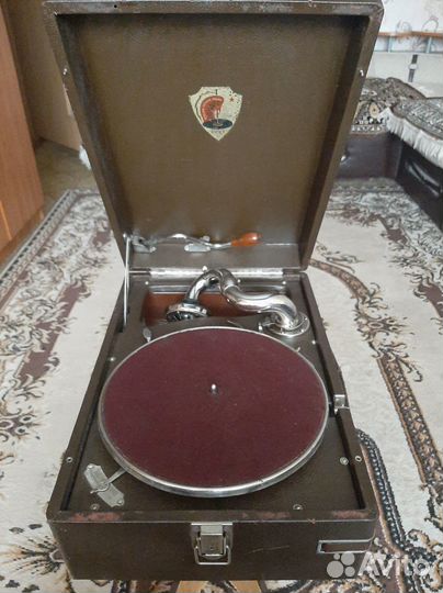 Патефон Ордена Ленина завода 