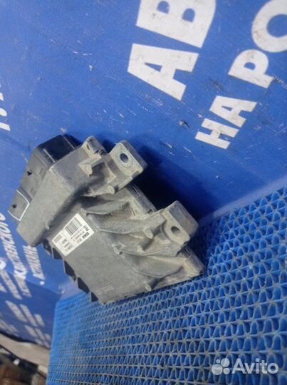 Блок управления двигателем Renault Logan седан K7J