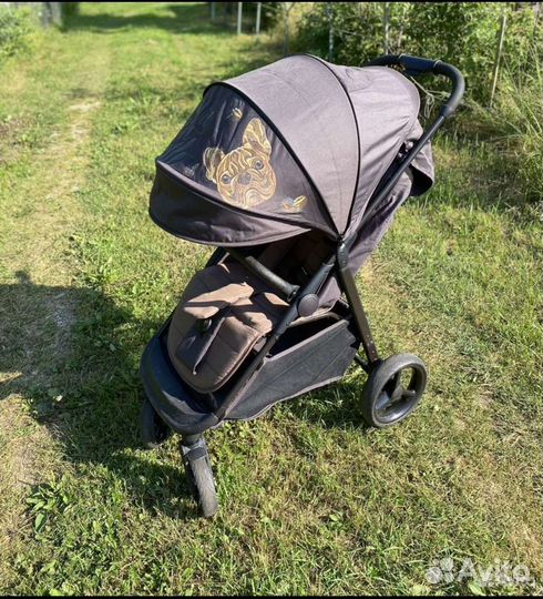 Прогулочная коляска