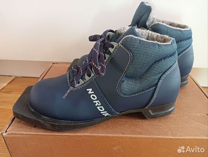 Ботинки лыжные