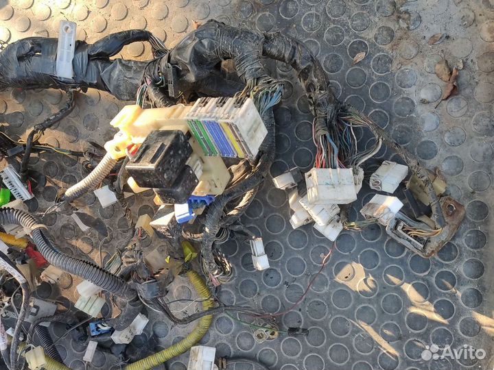 Проводка подторпедная Митсубиси Паджеро 2