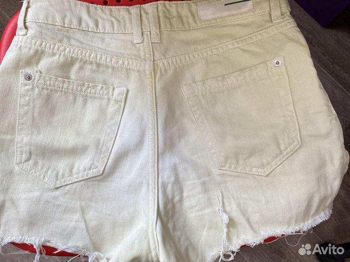 Джинсовые шорты zara 32