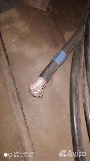 Кабель для телефона