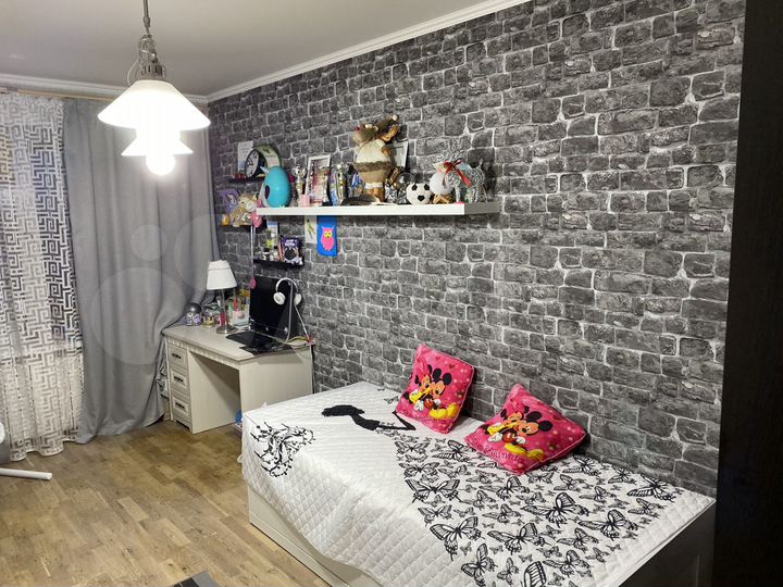 3-к. квартира, 95 м², 6/9 эт.