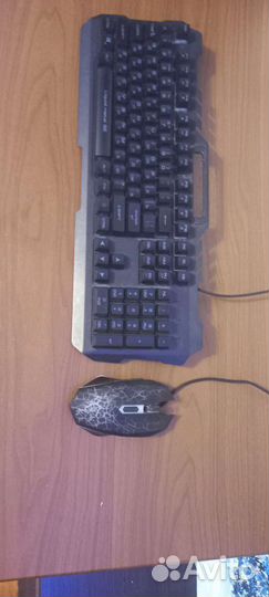 Игровой набор для пк от(клавиатура,мышка и коврик)