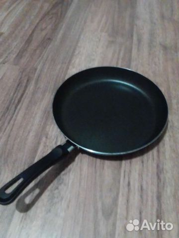 Сковорода б.у в хорошем состоянии