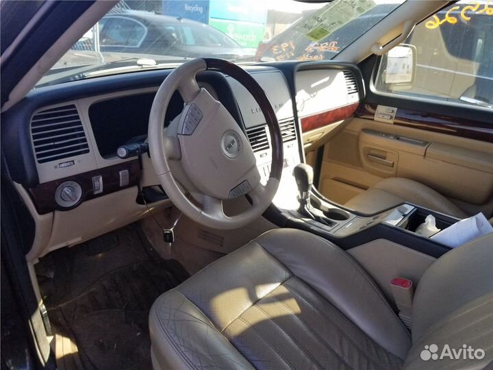 Разбор на запчасти Lincoln Aviator