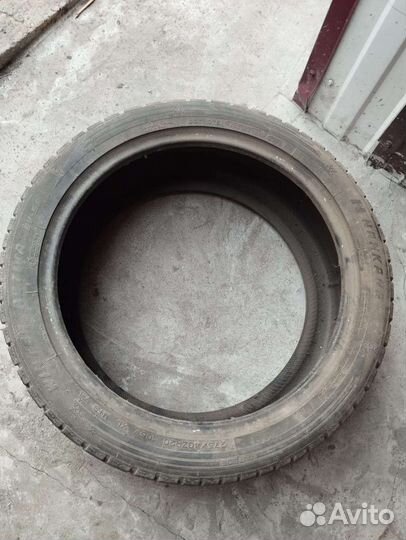 Nankang HK 106 275/40 R20