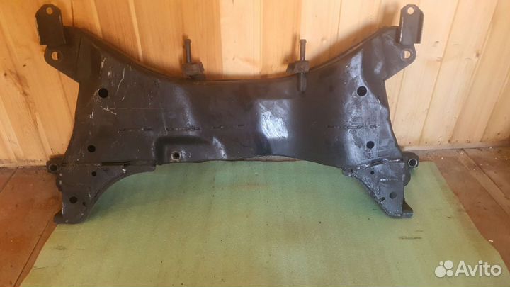 Подрамник lancer 9