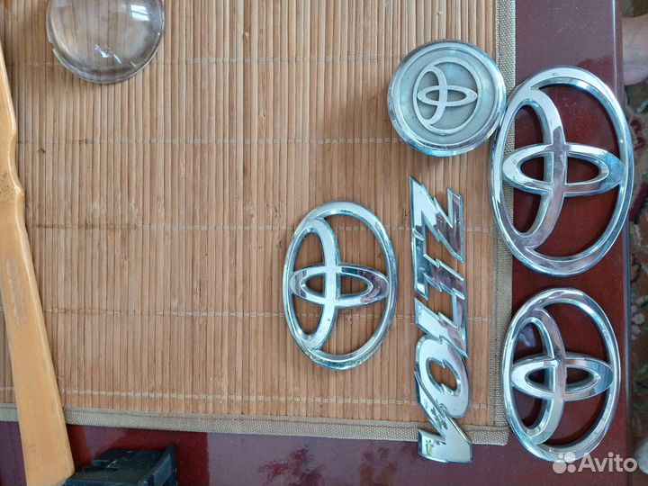 Эмблема Тойота