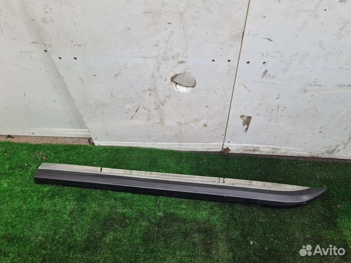 Молдинг задней левой двери Лексус ls 460
