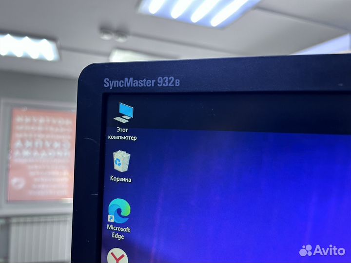 Монитор samsung 19 75 Гц VGA DVI-D