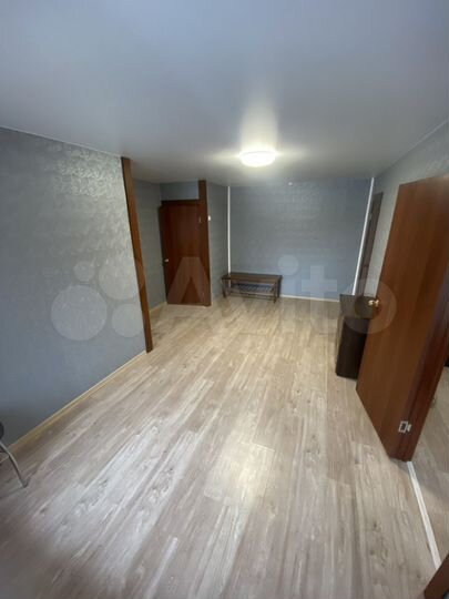 2-к. квартира, 45 м², 3/3 эт.