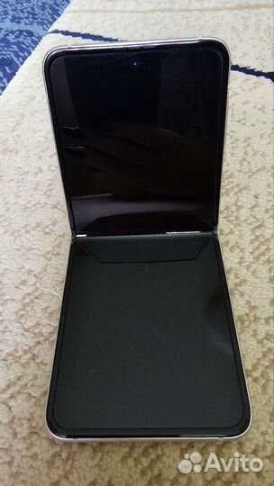 Samsung galaxy z flip 3