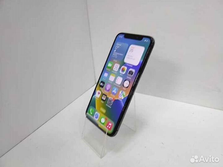 iPhone X, 64 ГБ