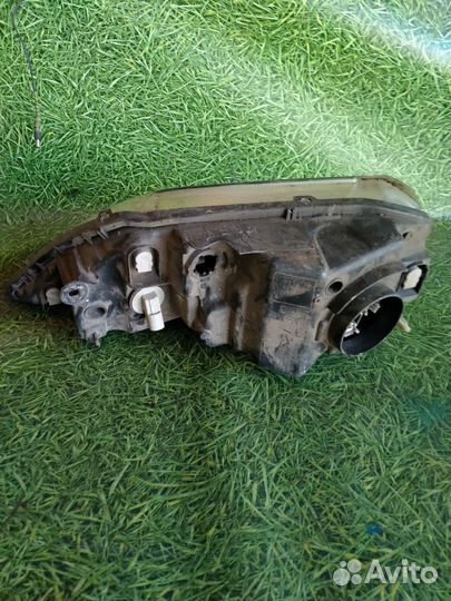 Фара передняя правая Рено Логан 1