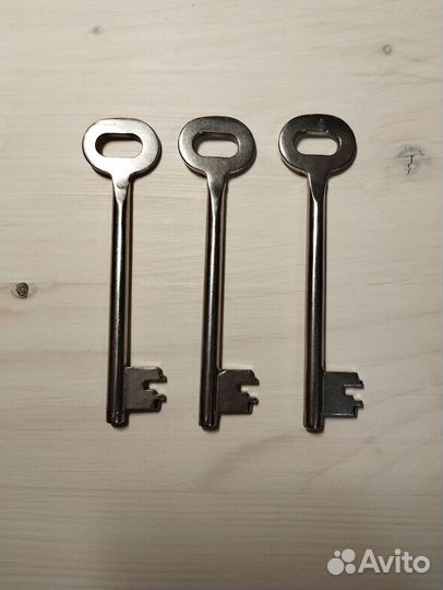 Старые ключи СССР от замков