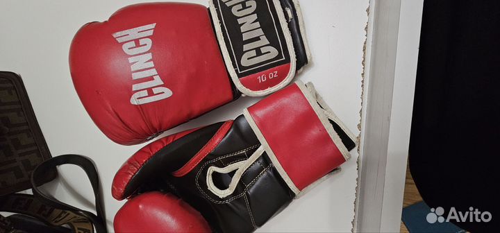 Боксерские перчатки