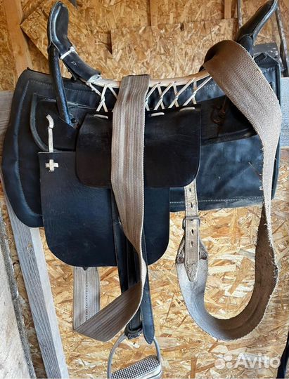 Седло для лошади