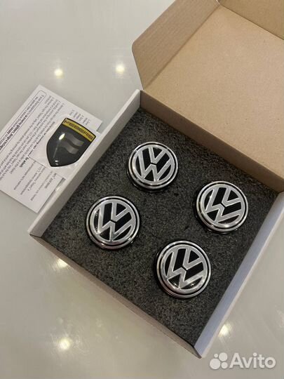 Колпачки на диски с неподвижной эмблемой