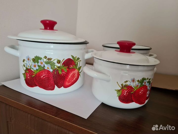 Кастрюли эмалированные новые 2л, 4л и 6л