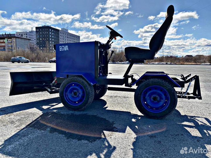 Мини-трактор, 2023