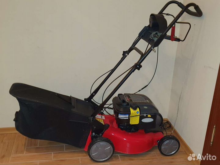 Газонокосилка бензиновая новая