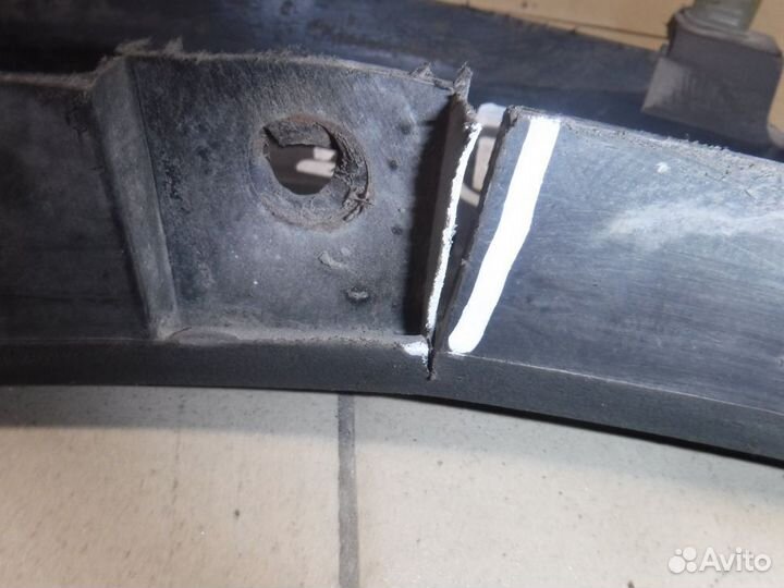 Молдинг переднего левого крыла Iveco Daily IV