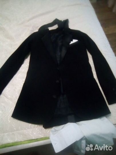 Фрак (френч) на худенького молодого человека рост