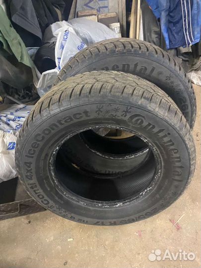 Continental Conti4x4IceContact R17