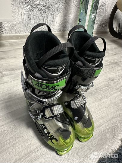 Горнолыжные ботинки Atomic