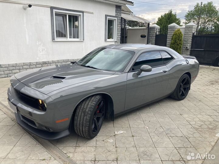 Dodge Challenger 6.4 AT, 2017, 75 000 км