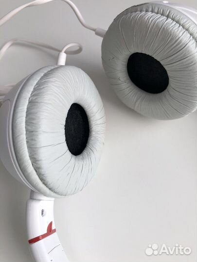 Наушники Sony проводные