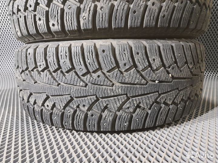 Nokian Tyres Hakkapeliitta 5 215/55 R17