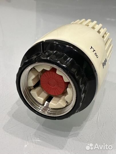 Термостатический головка jaga. EN 215