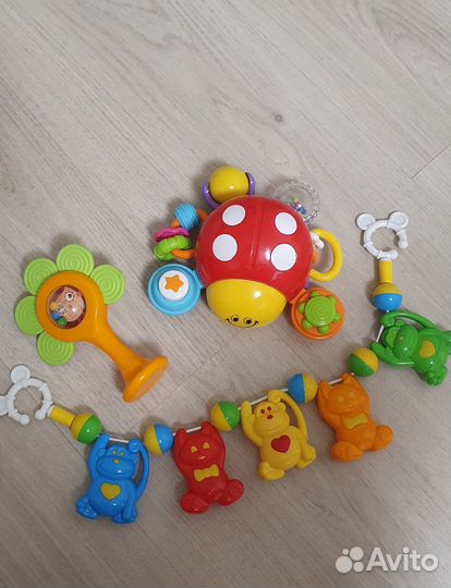 Детские развивающие игрушки для малышей