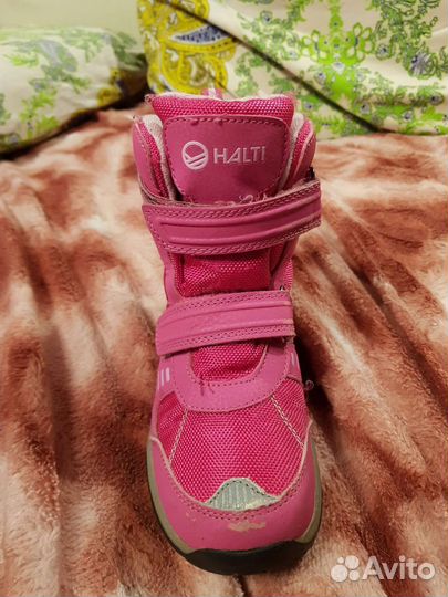 Продам финские ботинки halti