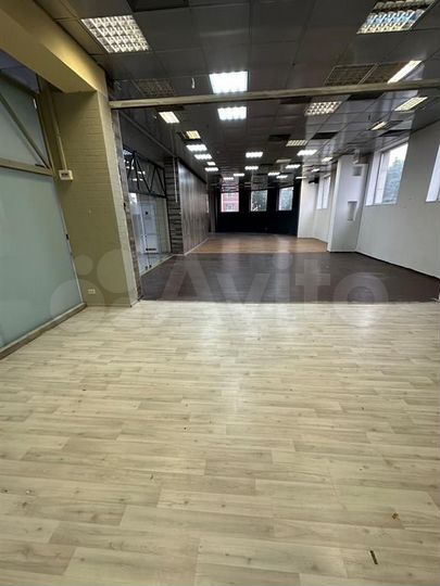 Сдам торговое помещение, 368.6 м²