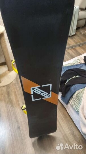 Сноуборд, крепление и сумка