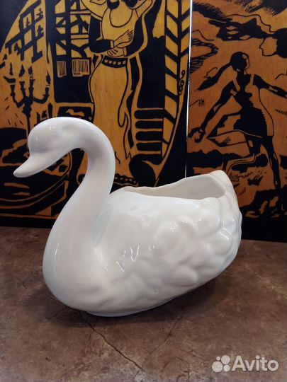 Фарфоровая статуэтка Лебедь, ваза