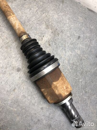 Привод левый Renault Logan 2 Stepway