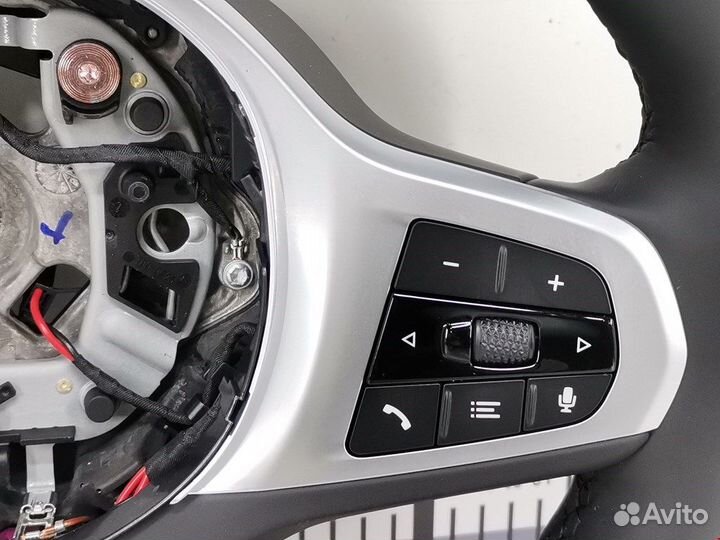 Руль для BMW 5-Series (G30/G31/G38) 32308008185