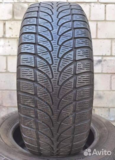 Bridgestone Blizzak LM-32 215/60 R16 99H