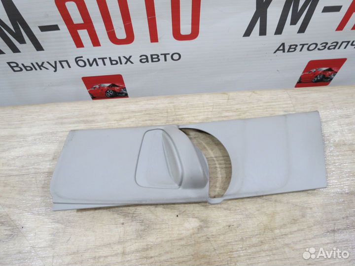 Обшивка стойки средняя левая Toyota Corolla 150