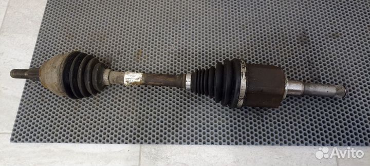 Правый и левый привод на Форд Куга 2 2.5