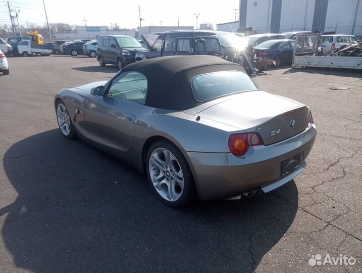 В разбор из Японии Bmw Z4 E85 M54B25 2.5 2003