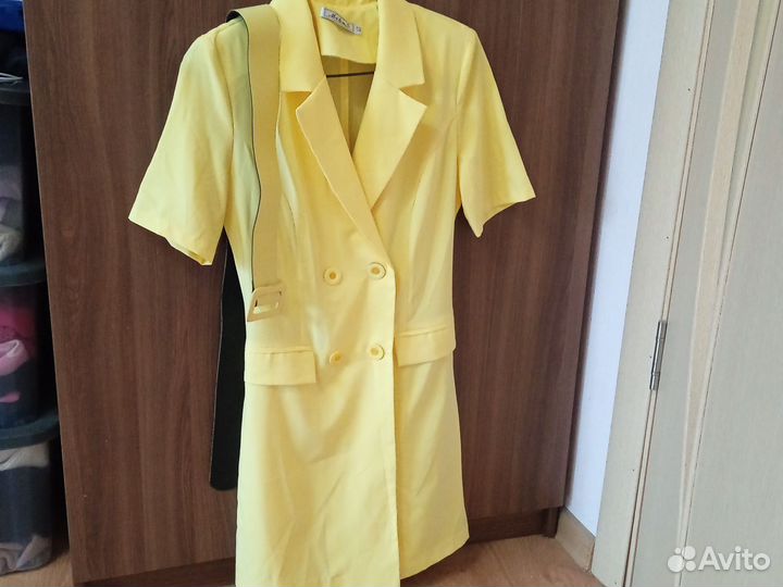 Пиджак женский 42