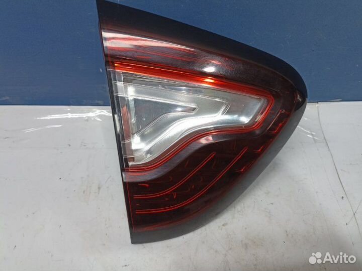 Фонарь внутренний левый Renault Kaptur RBA 2.0