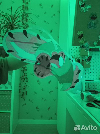 Дракон из бумаги на руку