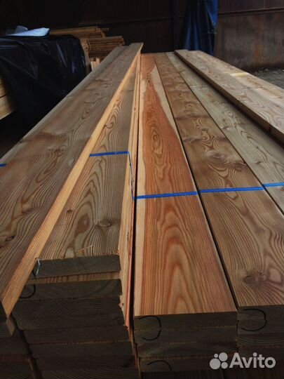 Доставка досок лиственницы 100x100 мм